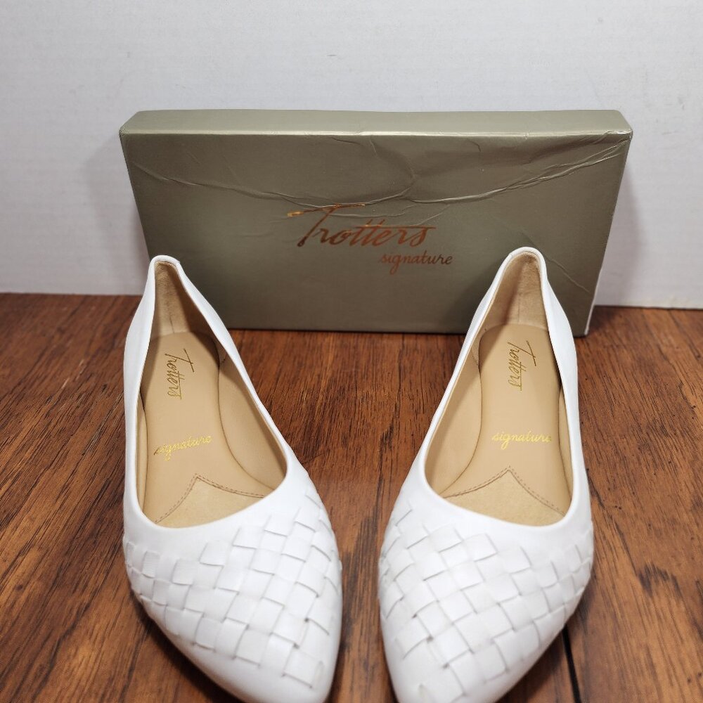 TROTTERS  Estee Woven